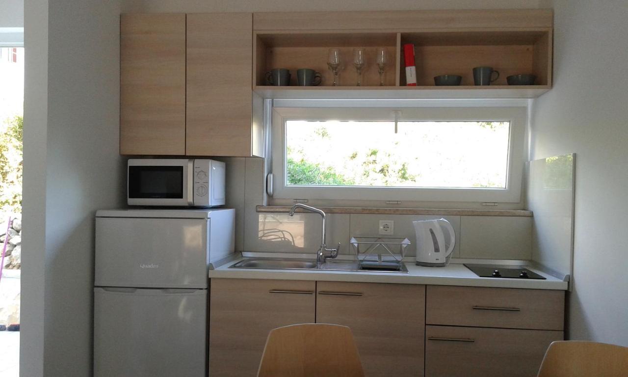 Luxury Apartments Cuba 1 Novalja Luaran gambar