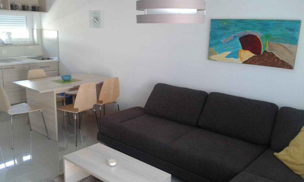 Luxury Apartments Cuba 1 Novalja Luaran gambar