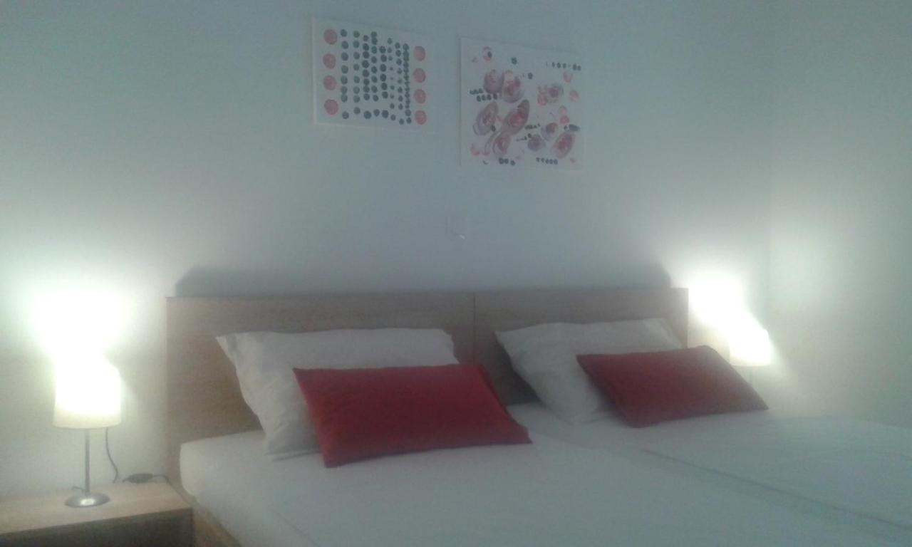 Luxury Apartments Cuba 1 Novalja Luaran gambar